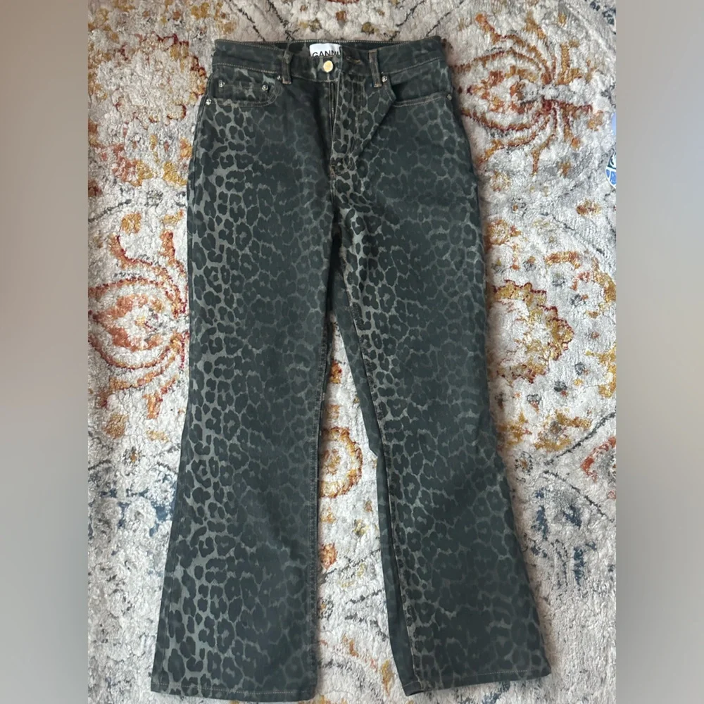 Never worn GANNI Dark Leopard Print Jeans - Picture 3 of 7